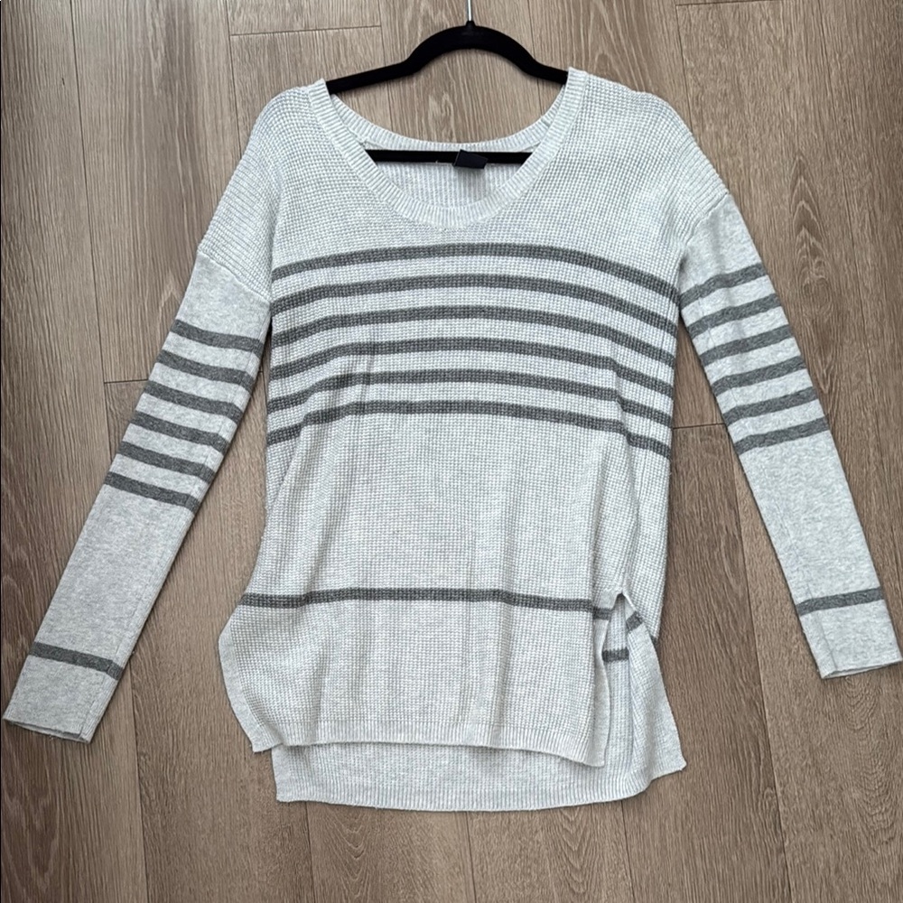 GAP Light Gray Textured Sweater